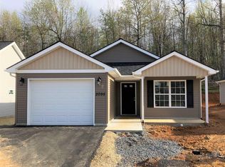 2095 Giles Dr SE, Christiansburg, VA 24073
