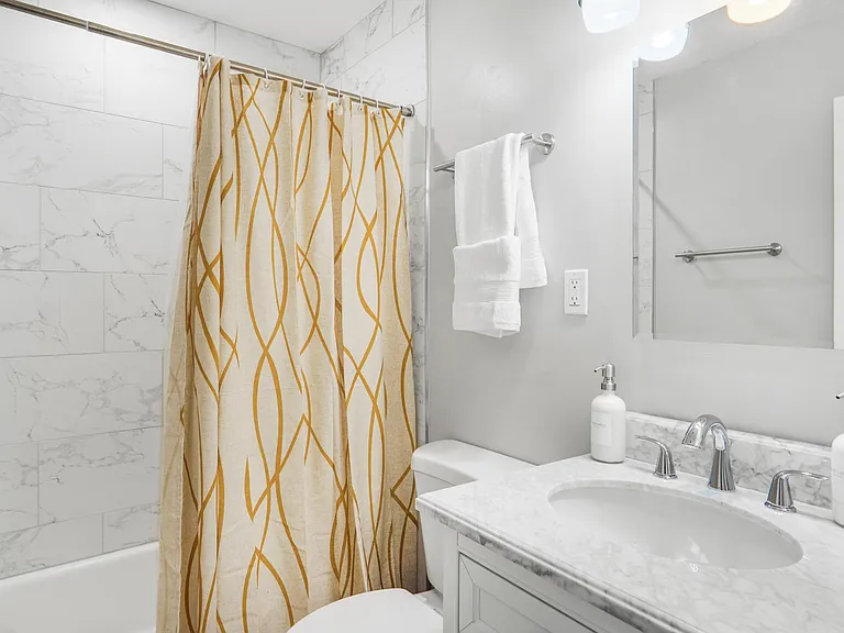 7208 Rockledge Dr — Photo 12