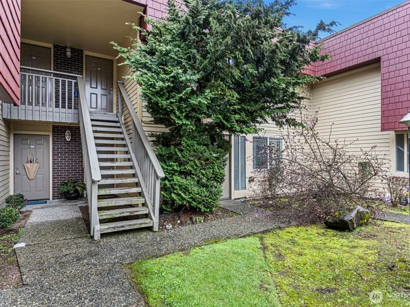 14200 SE 6th Street #57, Bellevue, WA 98007