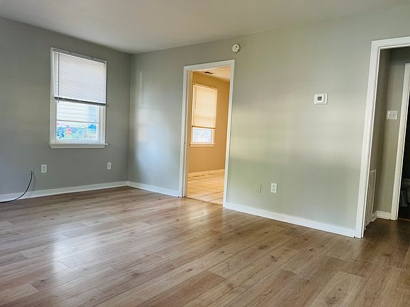 2nd image of 1414 Gherald St