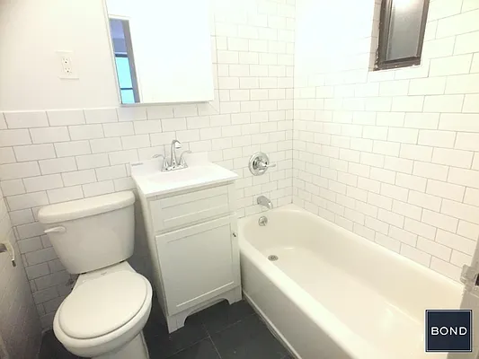 Rented by Bond New York | media 11