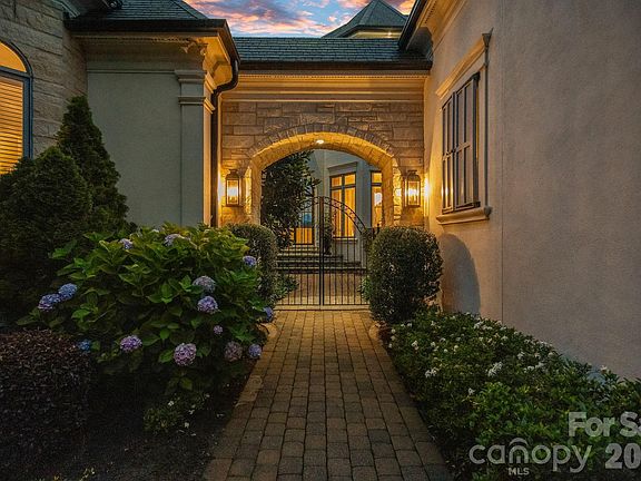 3rd image of 18408 Harbor Light Blvd