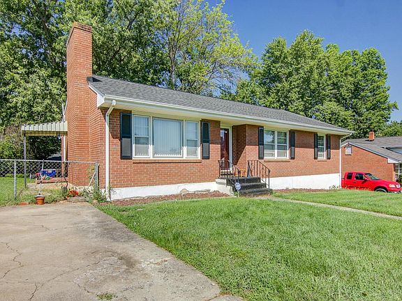 5th image of 1602 Lancaster Dr NW