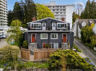 239 Saint Andrews St, Victoria, BC V8V 2N1