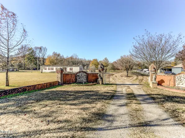 2967 Red Banks Rd N, Byhalia, MS 38611