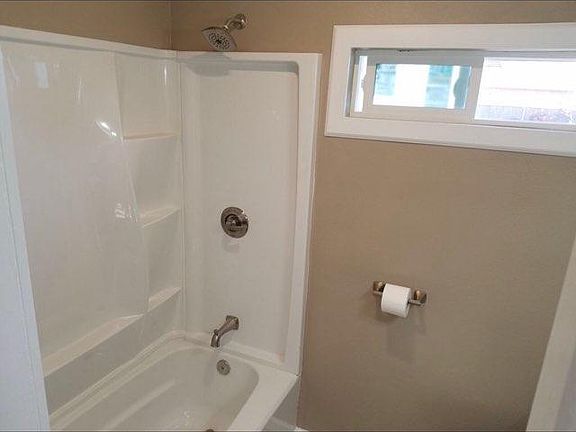 5th image of 3029 Fashion Ave