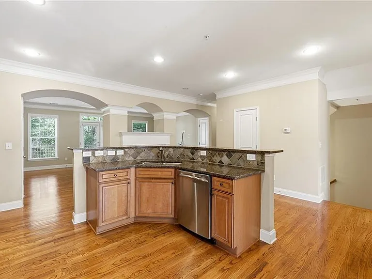 9040 Woodland Trl — Photo 11