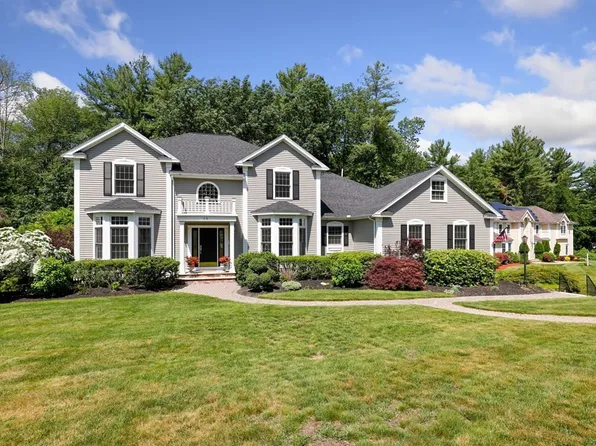 14 Chongris Cir, Andover, MA 01810