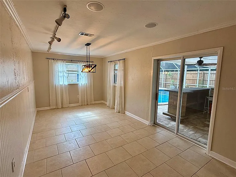2729 Nodosa Dr — Photo 16