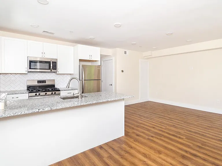 12 Furnace Ave #4 — Photo 2