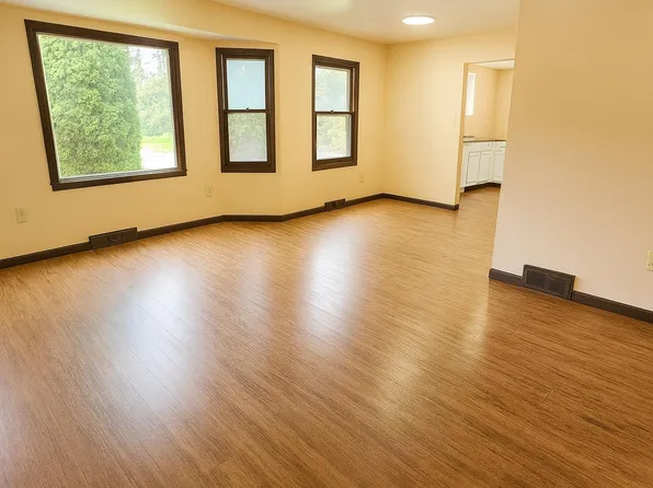 16515 Dane Ct E #2.5, Brookfield, WI 53005