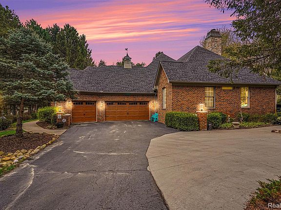 2nd image of 4456 Medford Hill Dr