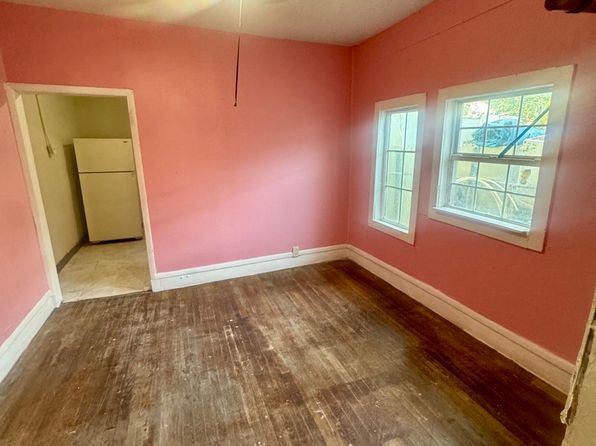 san-antonio-texas-169351408 picture