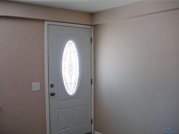 2nd image of 2111 Sheffield Pl
