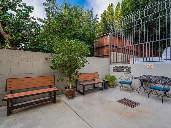 4th image of 6835 Laurel Canyon Blvd APT 310