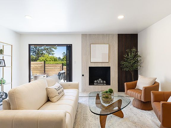 2nd image of 232 Vista Court