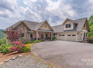 930 Big Raven Ln, Saluda, NC 28773