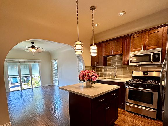 2nd image of 146 N Edgemont St APT 2