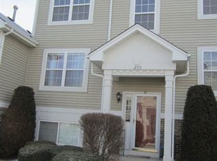 255 Holiday Ln, Hainesville, IL 60073