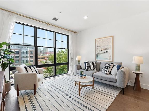 2nd image of 386 5th St Unit 402
