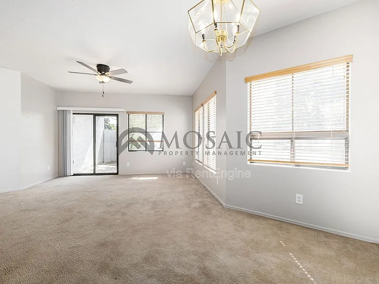 280 S Elizabeth Way #27 — Photo 8