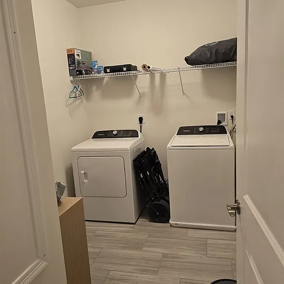 2 Winslow Ln #410 — Photo 22