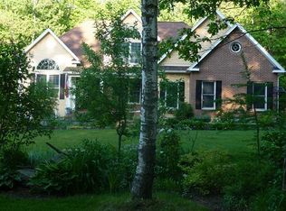 132 Millbury Rd, Oxford, MA 01540