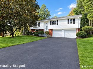 11 Rosellen Drive, Trumbull, CT 06611