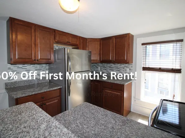 4 6th St APT 2, Dover, NH 03820