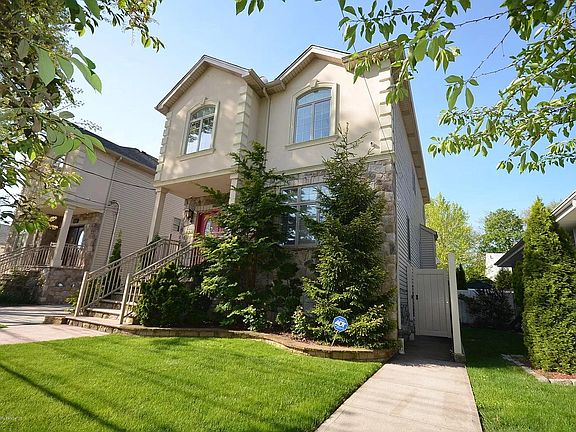 2nd image of 316 Locust Ave