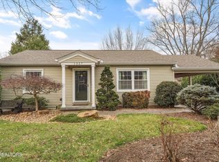1327 Calderwood Ave, Maryville, TN 37801
