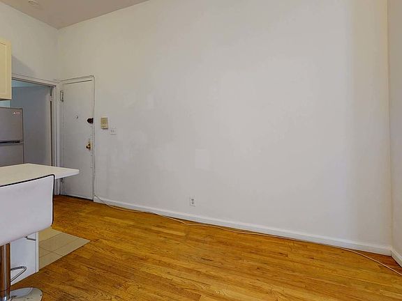 3rd image of 342 E 62nd St #2F