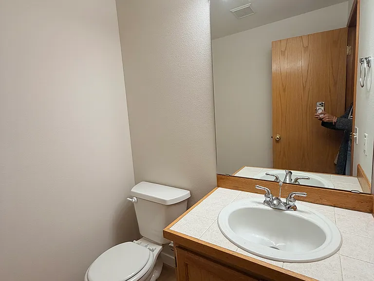 Powder bath on the main level
