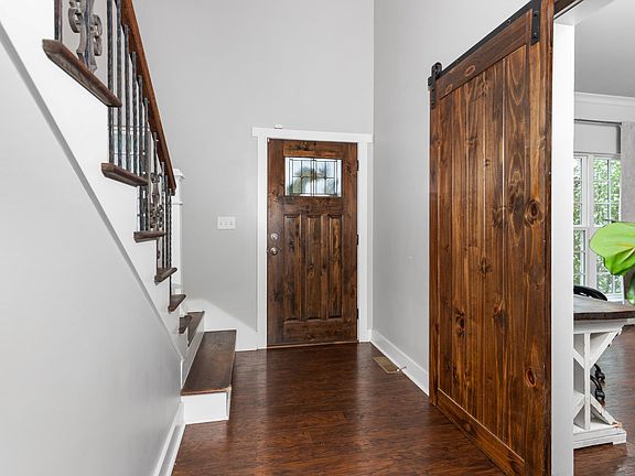 3rd image of 335 Gray Fox Rd