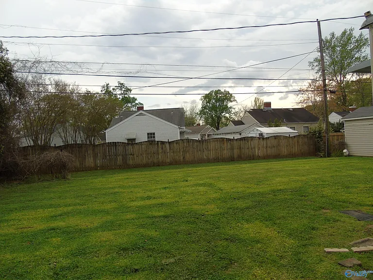 305 Thornton Ave SW — Photo 13