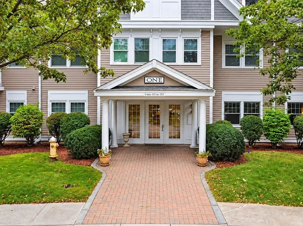 6 Technology Dr APT 133, North Chelmsford, MA 01863