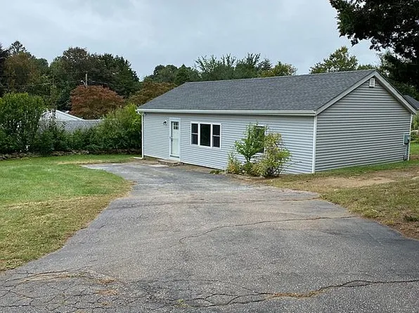 7 Glasgo Rd, Pawcatuck, CT 06379
