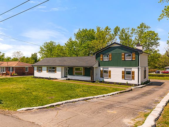 2nd image of 3015 Lyndale Dr
