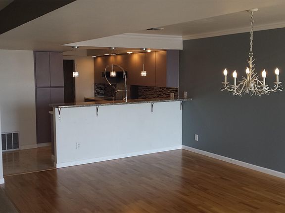 4th image of 2400 Aurora Ave N APT 206