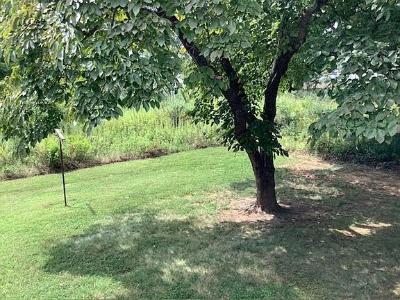 2nd image of 69 Russell Woods Dr #B