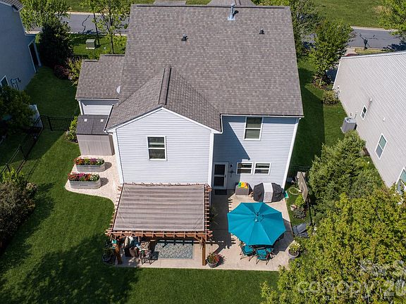 4th image of 7046 Meyer Rd