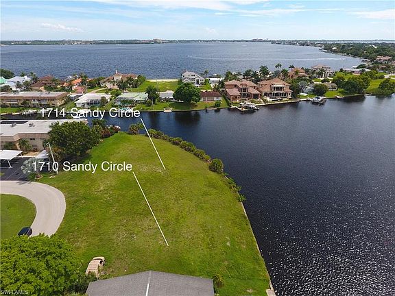 5th image of 1710 Sandy Cir
