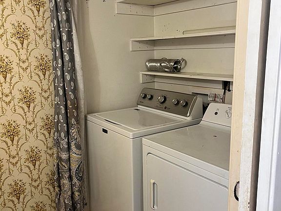 5th image of 2501 Gulf Ave APT 26