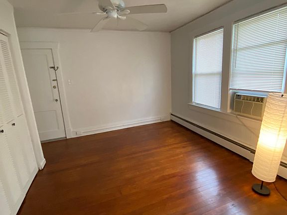 5th image of 1106 Westmoreland Ave APT 3