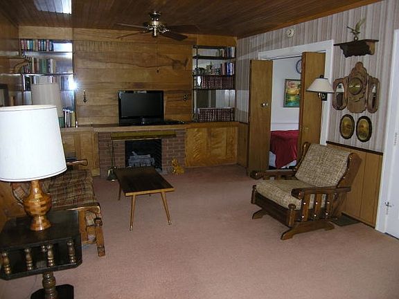 3rd image of 232 Astor Ct