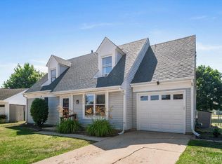 2470 Greenfield Ct, Aurora, IL 60506