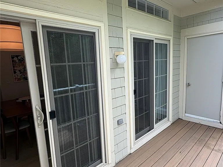 1105 Greymoor Way — Photo 14