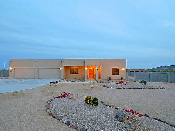 4th image of 2123 W Desert Hills Dr