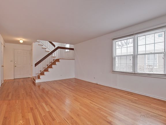 3rd image of 2816 Brindle Ct