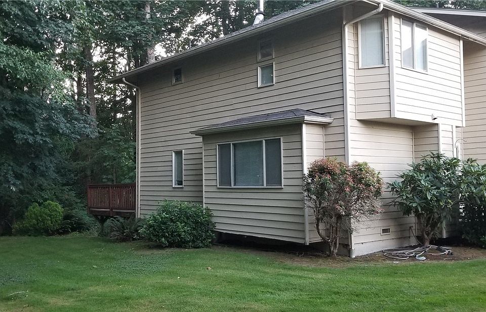 1st image of 5608 Wisteria Ln NE